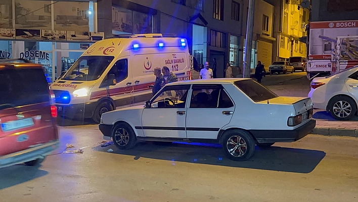 Elazığ'da otomobilin çarptığı yaya yaralandı