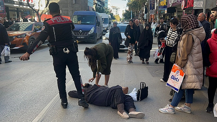 Elazığ'da otomobilin çarptığı yaşlı kadın yaralandı