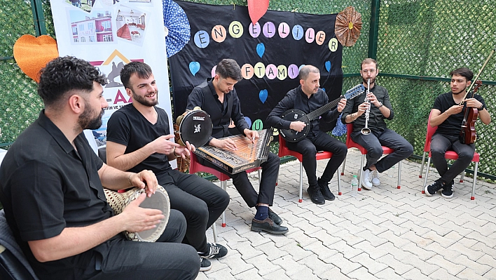 Elazığ'da Özel Bireyler 'Kürsübaşı' Etkinliğinde Doyasıya Eğlendi