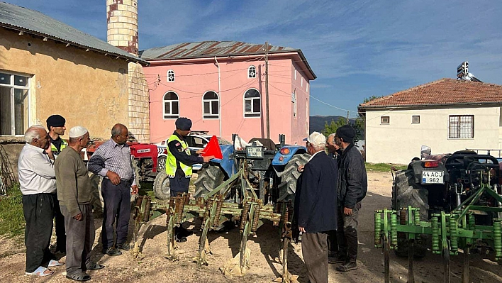 Elazığ'da 'Reflektör Tak, Görünür Ol' Kampanyası