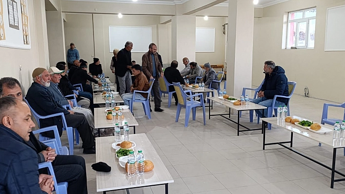 Elazığ'da sabah namazı buluşmaları sürüyor