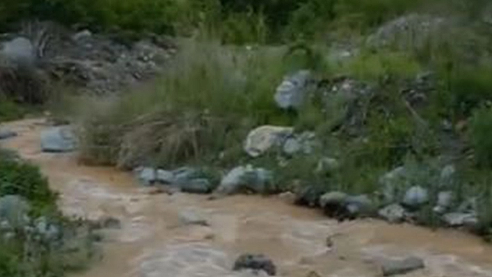 Elazığ'da sağanak yağışlar dereleri hareketlendirdi
