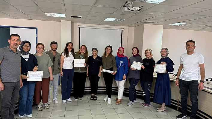 Elazığ'da sağlık hizmetleri çalışanlarına teşekkür belgesi