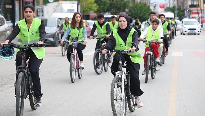 Elazığ'da Sağlık İçin Pedal Çevirdiler