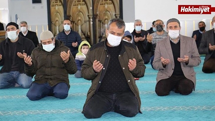 Elazığ'da şehitlerimiz ve Bakan Soylu'nun annesi için Mevlid-i Şerif okundu