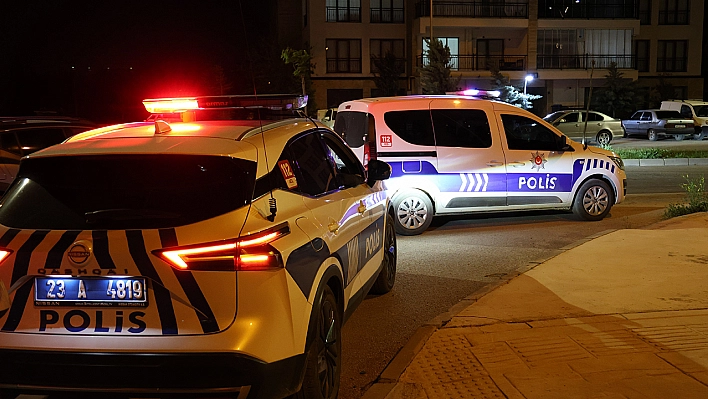Elazığ'da silahlı kavga kanlı bitti: 2 yaralı