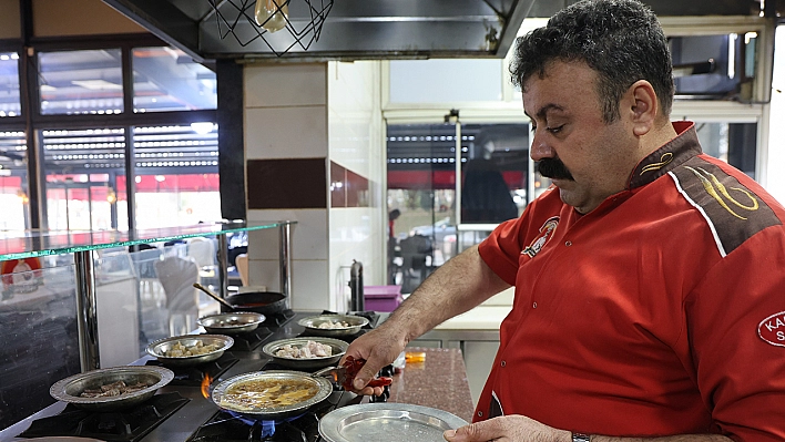 Elazığ'da soğuk havaların vazgeçilmezi kelle paçaya yoğun ilgi