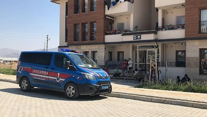 Elazığ'da şüpheli kadın ölümü: Başından silahla vurulmuş halde bulundu