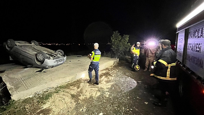 Elazığ'da takla atan araç kazasında 1 kişi yaralandı