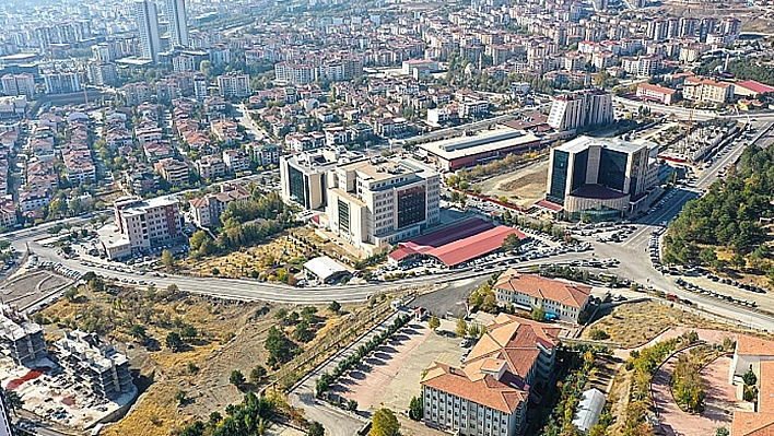 Elazığ'da tedirgin bekleyiş başladı