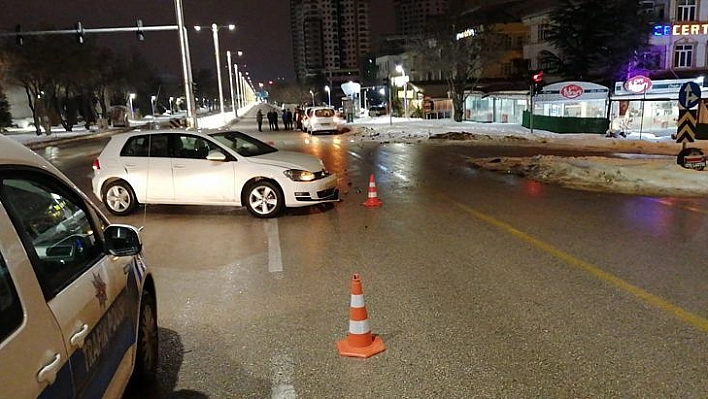 Elazığ'da Trafik Kazası: 1 Yaralı