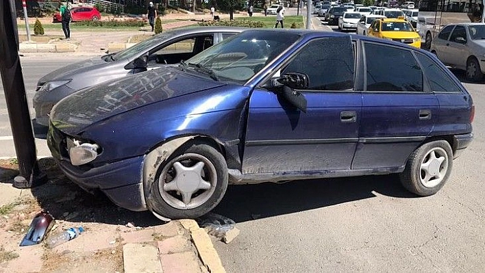 Elazığ'da trafik kazası: 2 yaralı