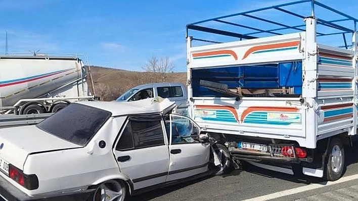 Elazığ'da trafik kazası: 2 yaralı