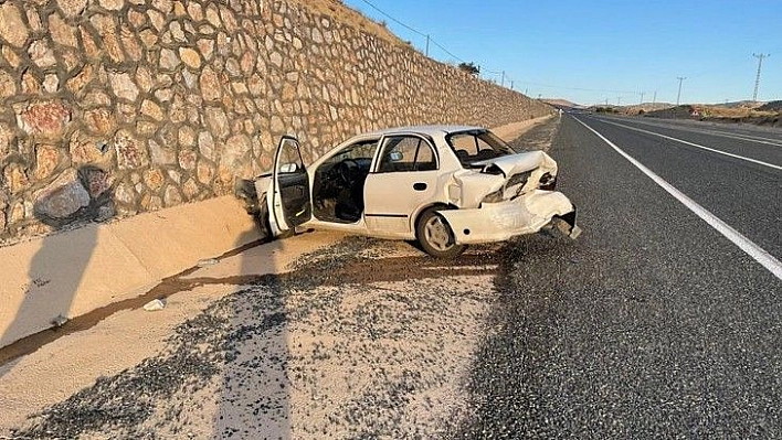 Elazığ'da trafik kazası: 3 yaralı