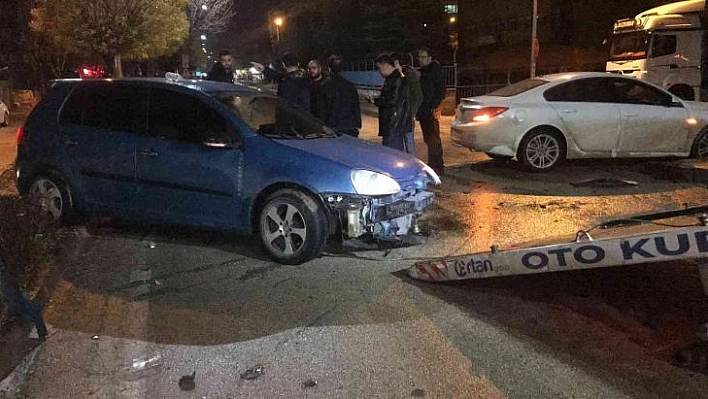 Elazığ'da Trafik Kazası: 4 Yaralı