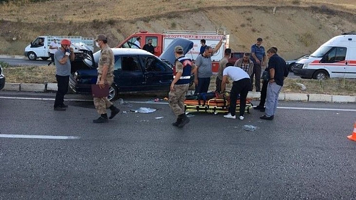 Elazığ'da trafik kazası: 5 yaralı