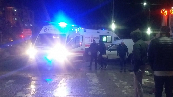 Elazığ'da trafik kazası: 5 yaralı