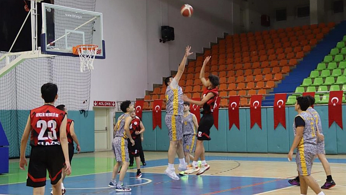 Elazığ'da U-16 Basketbol Yerel Lig Müsabakaları tamamlandı