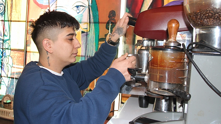 Elazığ'da Vatandaşlar Bunu Tüketmek İçin Kışı Bekliyor