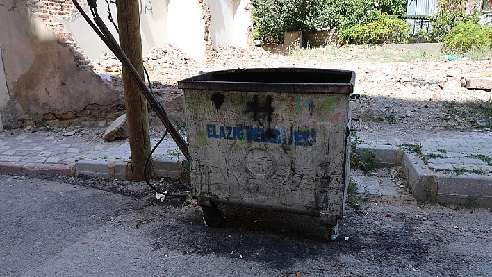 Elazığ'da vicdansızlığın böylesi: Çöp konteynerinde yeni doğmuş bebek bulundu