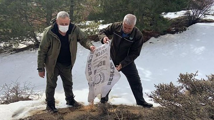 Elazığ'da Yaban Hayvanları İçin Doğaya Yem Bırakıldı