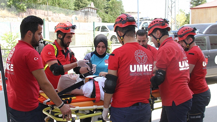 Elazığ'da Yangın Tatbikatı Gerçeğini Aratmadı