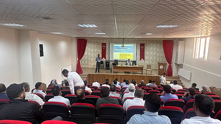 Elazığ'da Yaz Kur'an Kursları Eğitim Semineri Düzenlendi