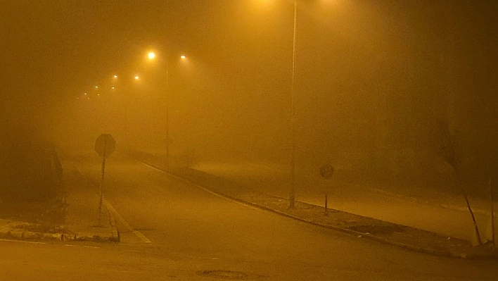 Elazığ'da yoğun sis: Görüş mesafesi 5 metreye düştü