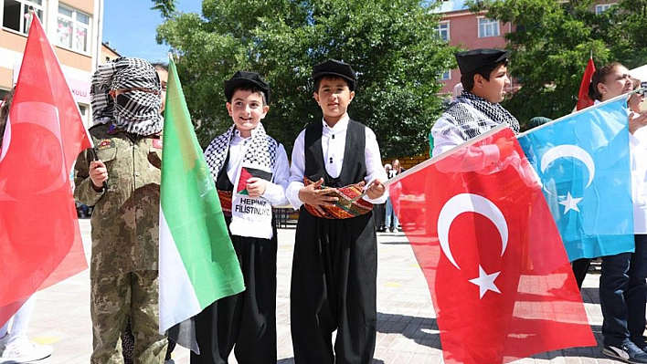 Elazığ'da Yüzlerce Öğrenci ve Veliden Anlamlı Etkinlik