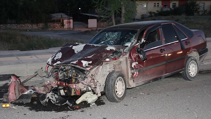 Elazığ'da Zincirleme Trafik Kazası: 4 Yaralı