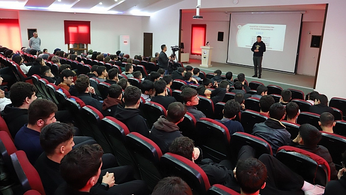 Elazığ'daki 31 lisede Fırat Üniversitesi tanıtım etkinliği düzenlendi