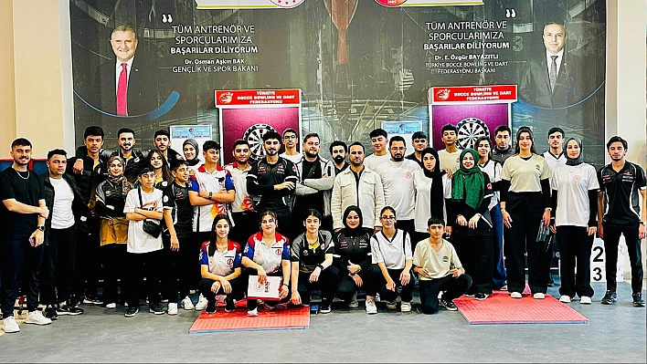 Elazığ'dan dartta tarihi derece: Türkiye üçüncülüğü geldi