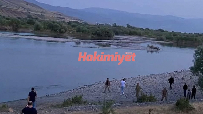 Elazığ'dan üzücü haber: Balık tutarken nehire düşen bir kişi kayboldu