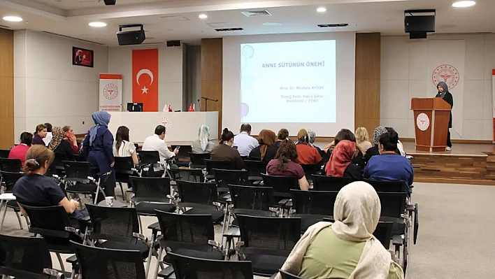 Elazığ Fethi Sekin Şehir Hastanesi'nde Emzirme Haftası etkinliği