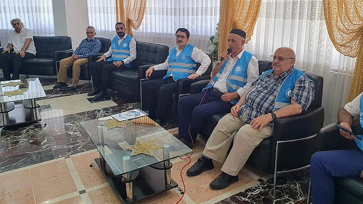 Elazığ Gazi Huzurevi'nde muhabbetin kalbi atıyor