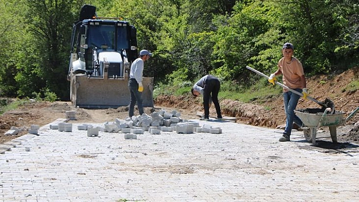 Elazığ İl Özel İdaresi Köyleri Kilitli Parke İle Donatıyor