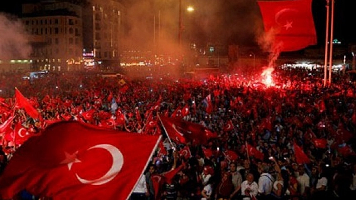 Elazığ İl Protokolünden 15 Temmuz Demokrasi ve Milli Birlik Günü mesajları