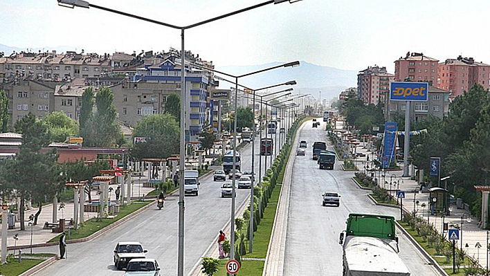 Elazığ'ın Asırlık Sorunu Diyarbakır'da Çözüldü!