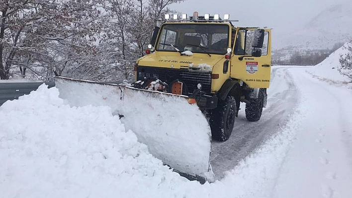 Elazığ'ın Karla İmtihanı Sürüyor