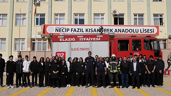 Elazığ İtfaiyesi'nden öğrencilere deprem ve yangınla mücadele eğitimleri veriliyor