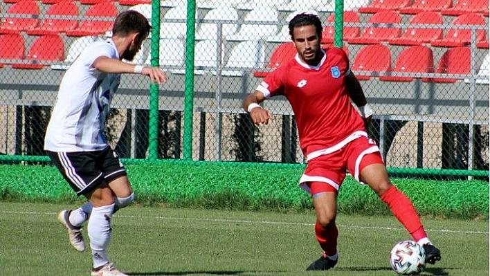 Elazığ Karakoçan, lidere yenildi