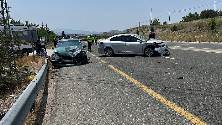Elazığ-Malatya yolunda feci kaza: 5 yaralı