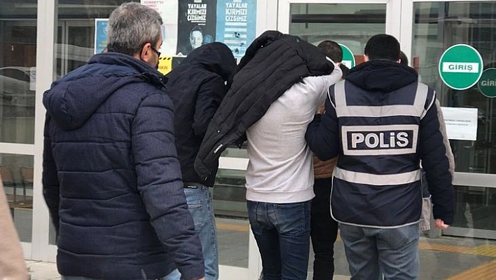 Elazığ Polisi Hırsızlara Göz Açtırmıyor: 5 Zanlı Yakalandı