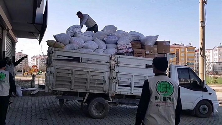 Elazığ Umut Kervanı Suriye'ye 1 Kamyon Yardım Gönderdi