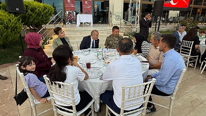 Elazığ Valisi Hatipoğlu şehit aileleriyle yemekte buluştu