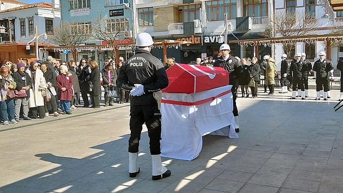 Elazığlı eski Vali yardımcısı son yolculuğuna uğurlandı