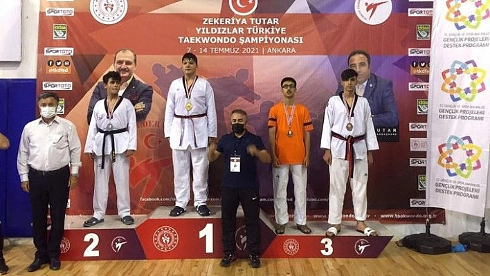  Elazığlı sporcu 3'üncü oldu