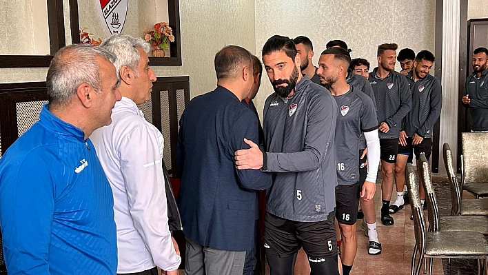 Elazığspor'da Bayramlaşma Töreni Düzenlendi