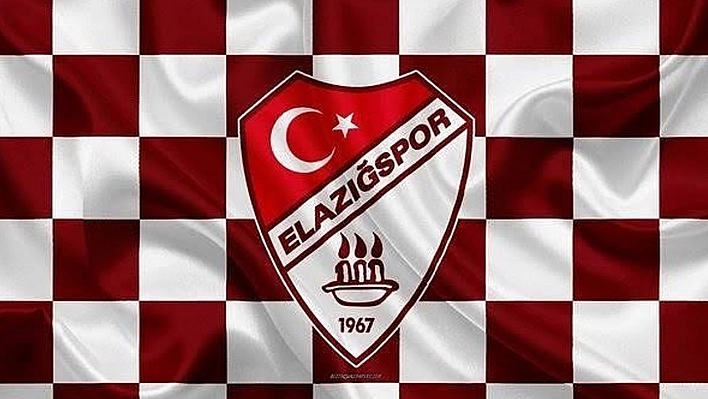 Elazığspor'dan festivale katılan sanatçılara forma takdimi