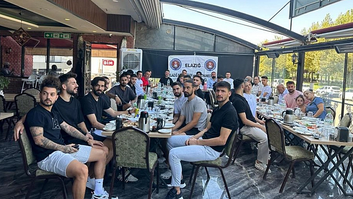 Elazığspor maç öncesi bir araya geldi